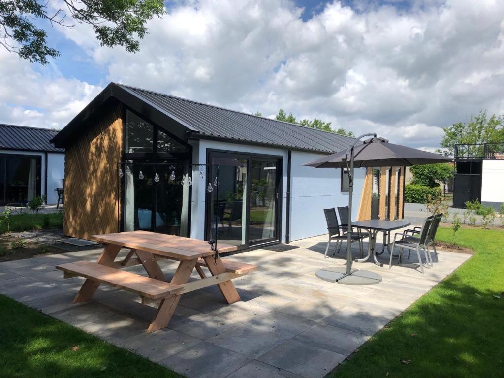 Luxe En Gezellig Chalet Aan Veluwemeer 4 Pers Hulshorst ภายนอก รูปภาพ
