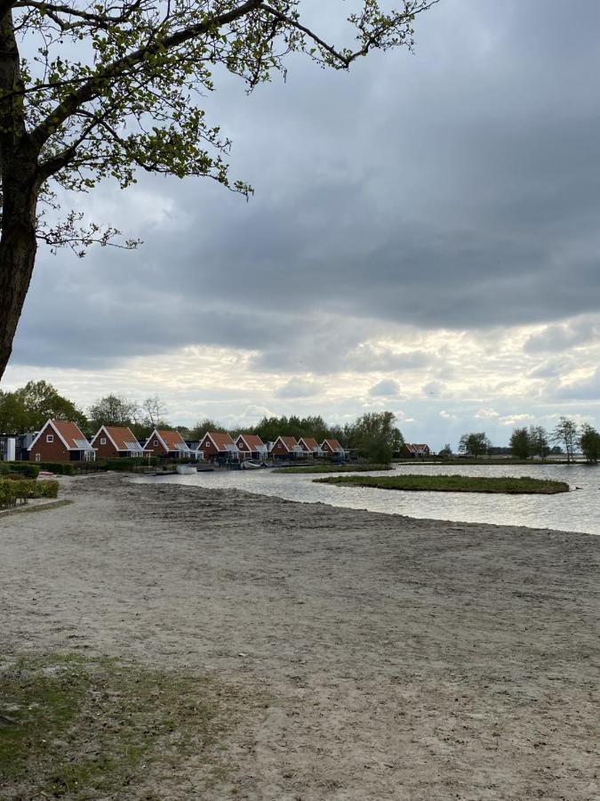 Luxe En Gezellig Chalet Aan Veluwemeer 4 Pers Hulshorst ภายนอก รูปภาพ