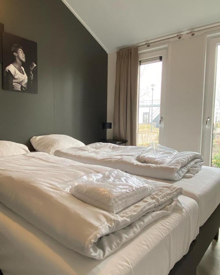 Luxe En Gezellig Chalet Aan Veluwemeer 4 Pers Hulshorst ภายนอก รูปภาพ